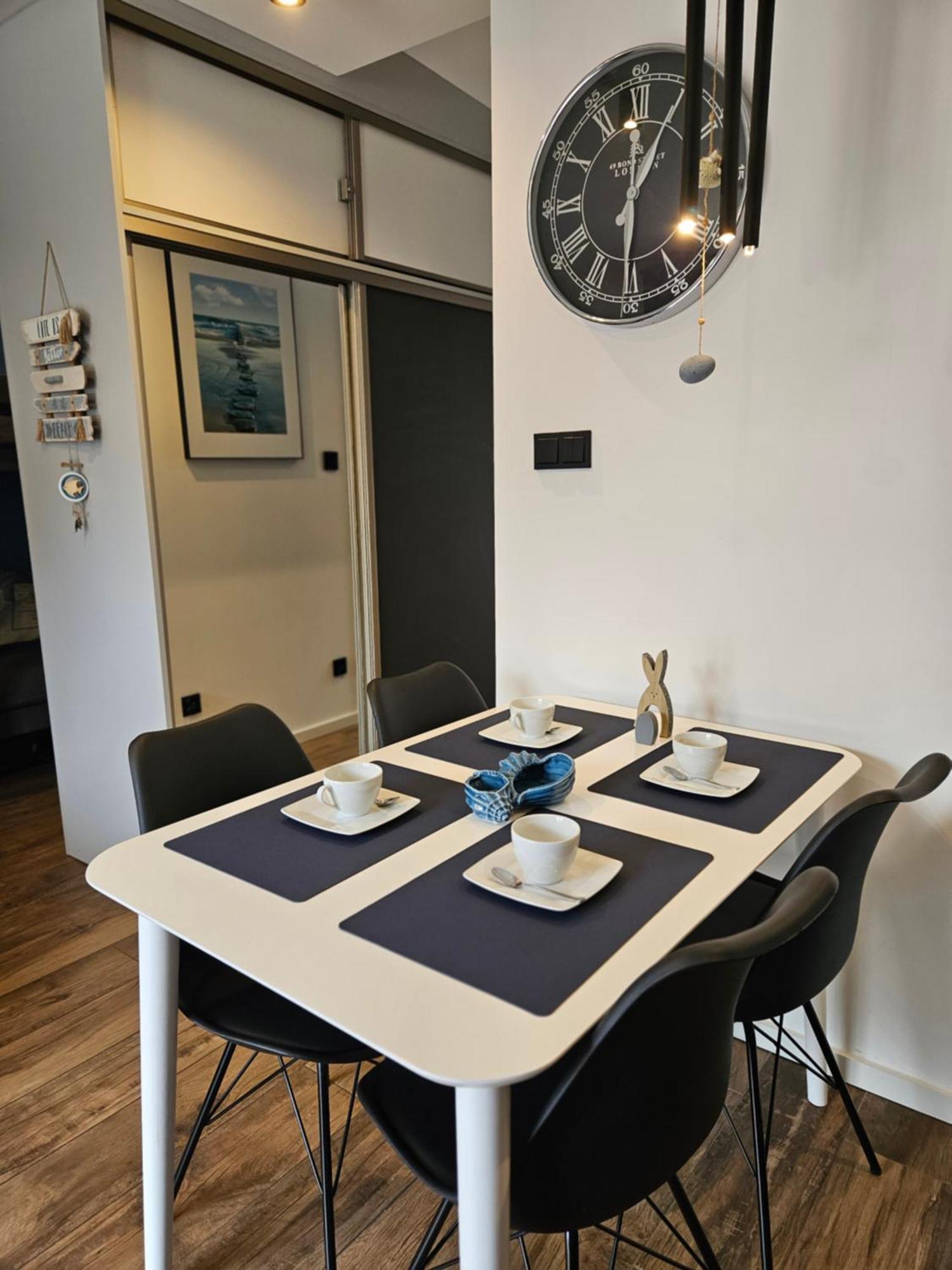 פוביירובו Apartament Grunwaldzka 105 Z Tarasem 5O M Do Plazy מראה חיצוני תמונה